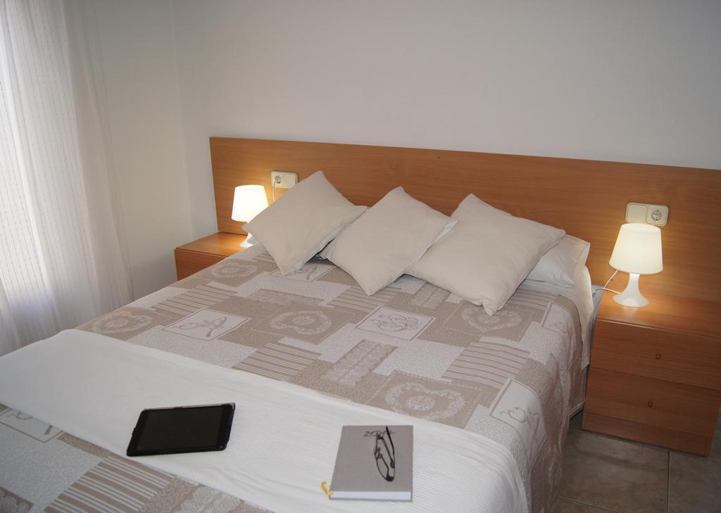 Barceloneta Upartments Apartman Figueres Kültér fotó