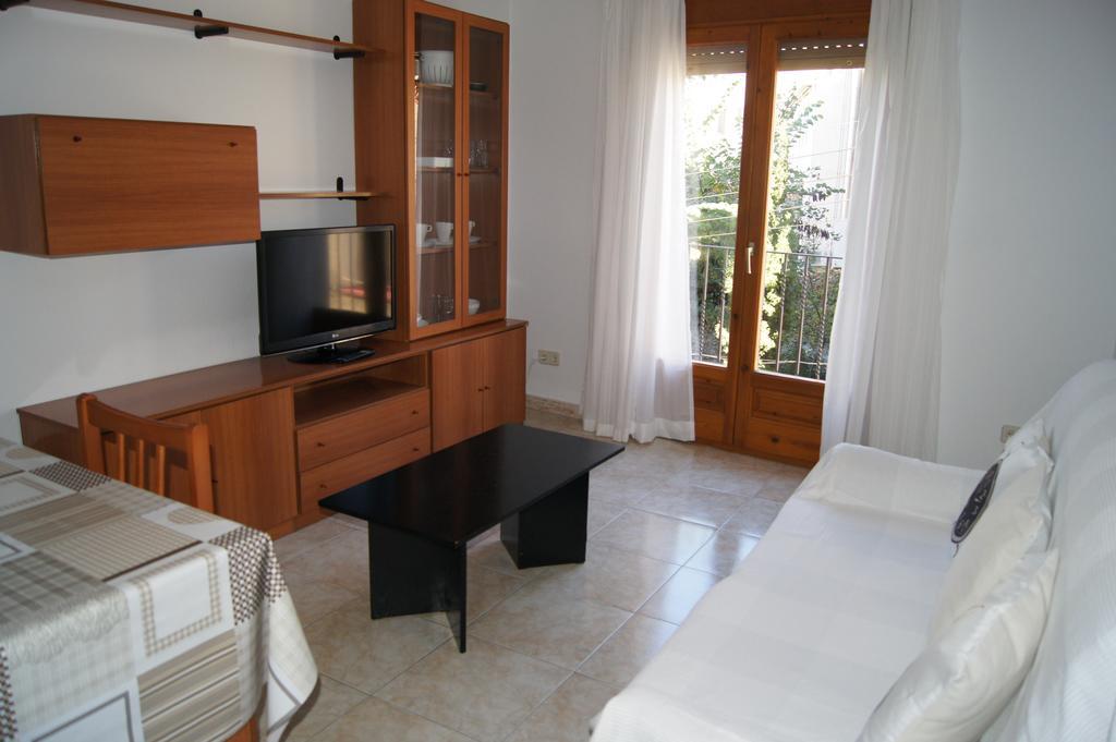 Barceloneta Upartments Apartman Figueres Kültér fotó